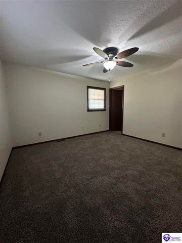 5028 Sportsman Lake Road, Glendale, KY 42740
