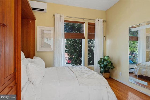 2415 I ST NW, Washington, DC 20037