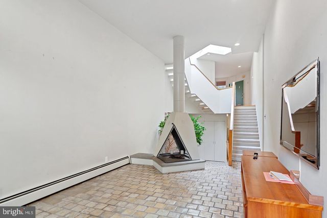 2415 I ST NW, Washington, DC 20037