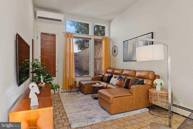 2415 I ST NW, Washington, DC 20037