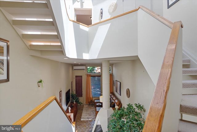 2415 I ST NW, Washington, DC 20037