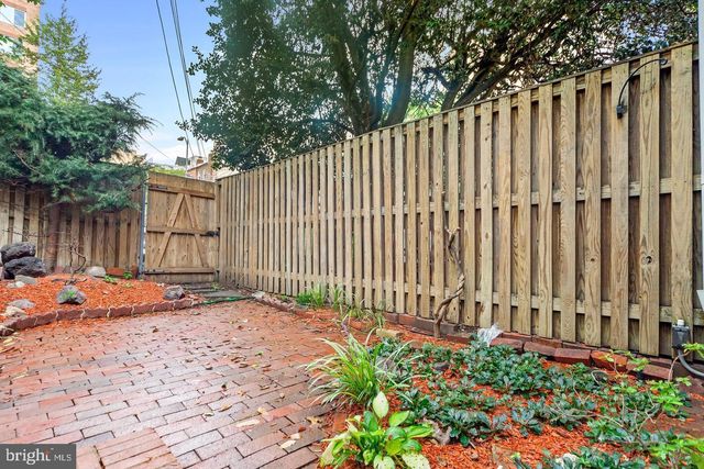 2415 I ST NW, Washington, DC 20037