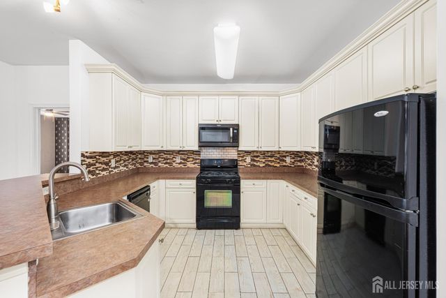 414 Sloan Court, Matawan, NJ 07747