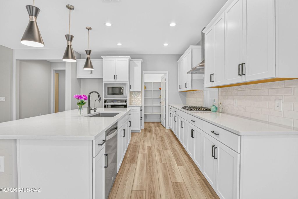430 N White Marble Avenue, Tucson, AZ 85748
