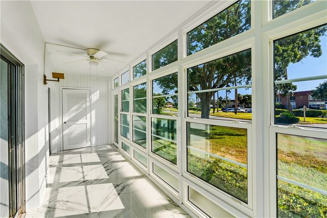 57 Woodland Drive 101, Vero Beach, FL 32962