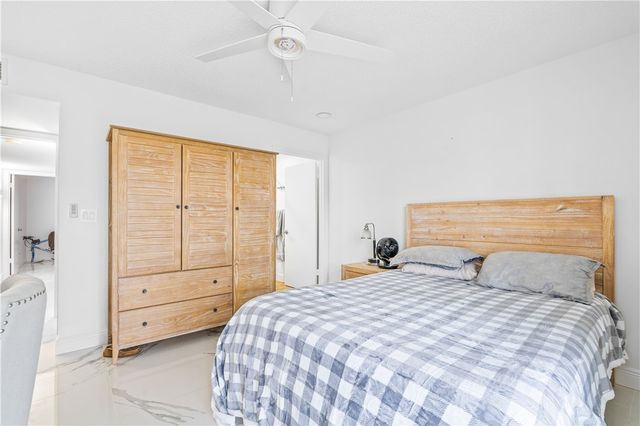 57 Woodland Drive 101, Vero Beach, FL 32962