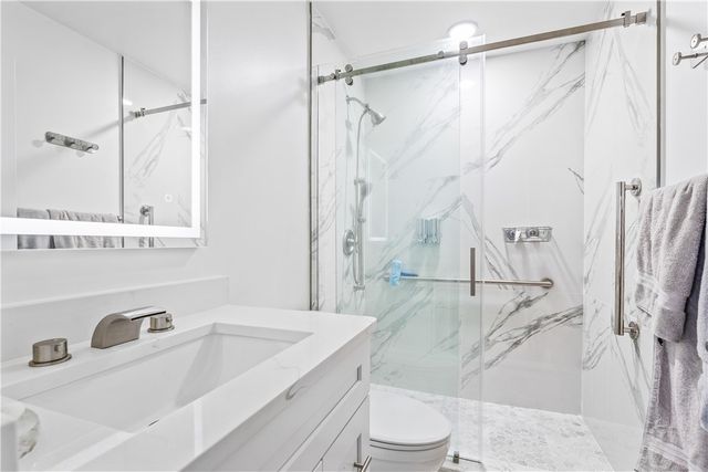 57 Woodland Drive 101, Vero Beach, FL 32962