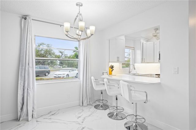 57 Woodland Drive 101, Vero Beach, FL 32962