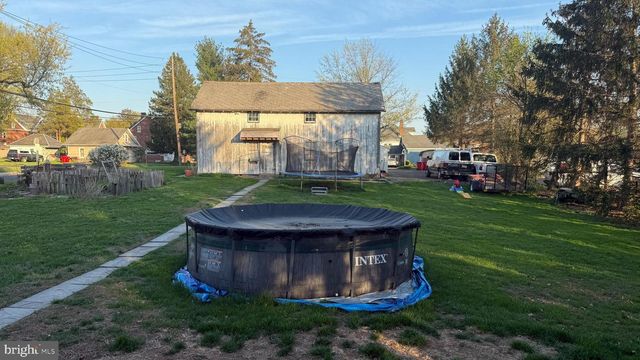 104 W CHESTNUT ST, Souderton, PA 18964