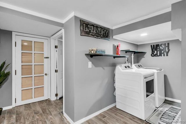 476 Touraine Road, Grosse Pointe Farms, MI 48236