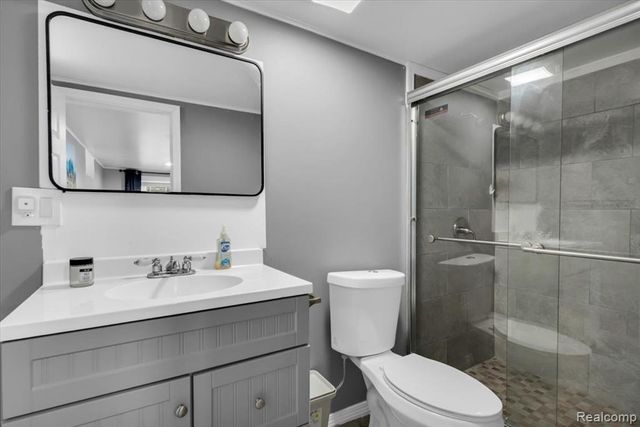 476 Touraine Road, Grosse Pointe Farms, MI 48236