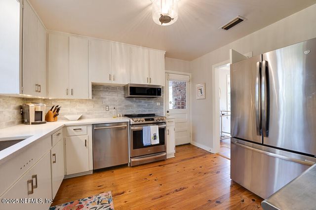 4256 FAIRWAY Drive, Jacksonville, FL 32210