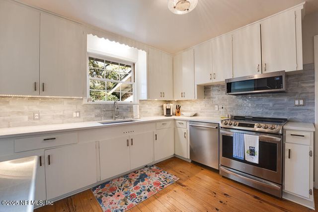 4256 FAIRWAY Drive, Jacksonville, FL 32210