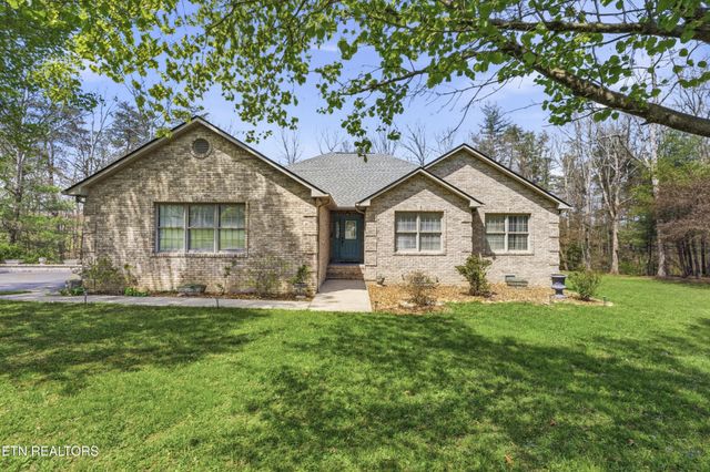 55 Rocky Lane, Crossville, TN 38571