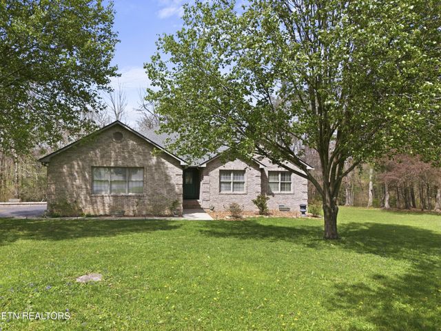 55 Rocky Lane, Crossville, TN 38571