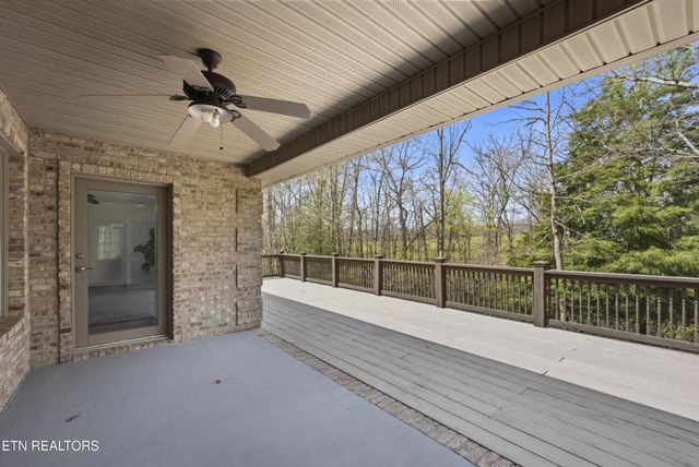 55 Rocky Lane, Crossville, TN 38571