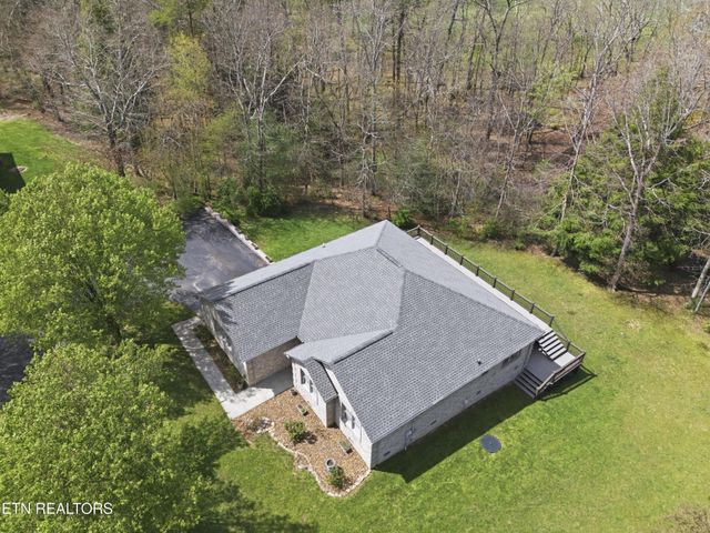 55 Rocky Lane, Crossville, TN 38571