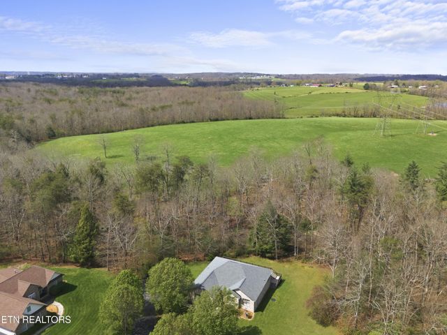 55 Rocky Lane, Crossville, TN 38571