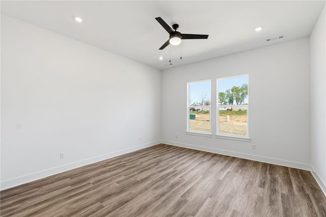 500 Renley Street, Tontitown, AR 72762