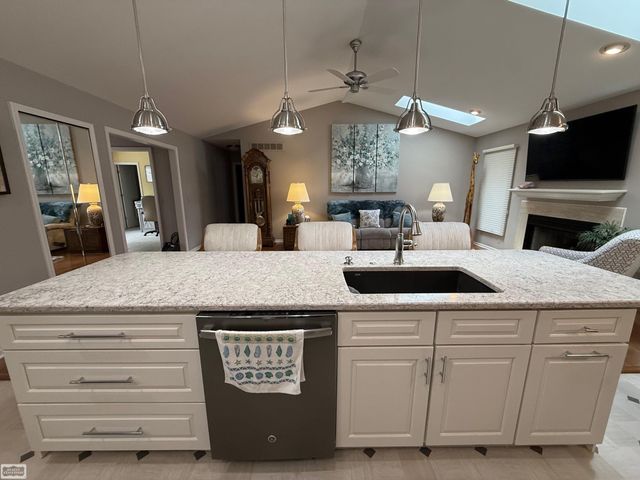 41371 Carmelo W Drive, Clinton Twp, MI 48038