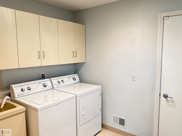 41371 Carmelo W Drive, Clinton Twp, MI 48038