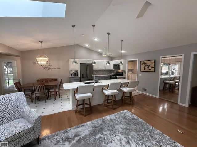 41371 Carmelo W Drive, Clinton Twp, MI 48038