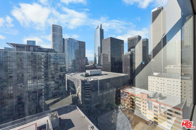801 S Grand Avenue 1604, Los Angeles, CA 90017