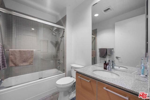 801 S Grand Avenue 1604, Los Angeles, CA 90017