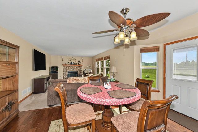 7916 Whitetail DRIVE, Racine, WI 53406