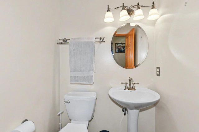 7916 Whitetail DRIVE, Racine, WI 53406