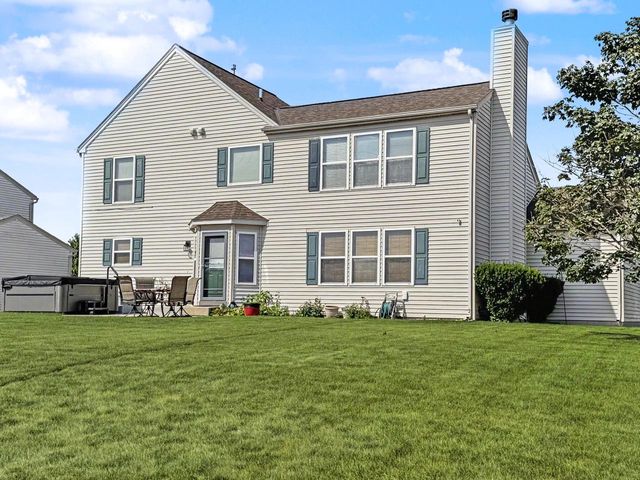 7916 Whitetail DRIVE, Racine, WI 53406