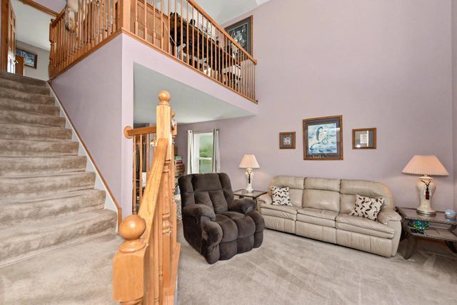 7916 Whitetail DRIVE, Racine, WI 53406