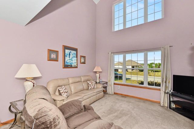 7916 Whitetail DRIVE, Racine, WI 53406