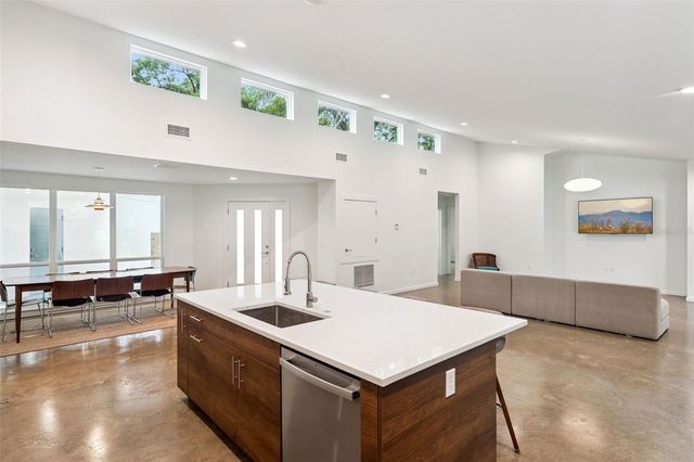 2045 WASHINGTON AVENUE, Sanford, FL 32771