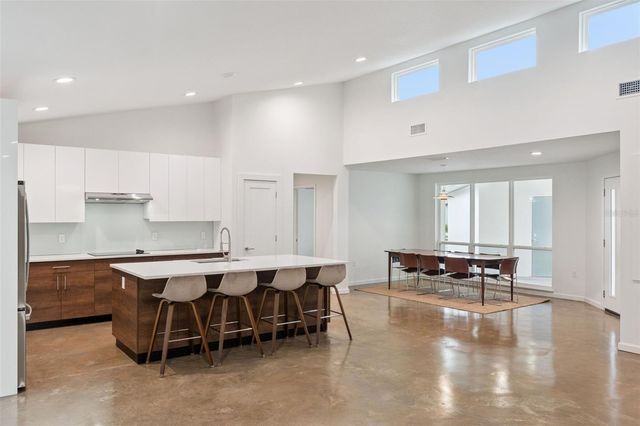 2045 WASHINGTON AVENUE, Sanford, FL 32771