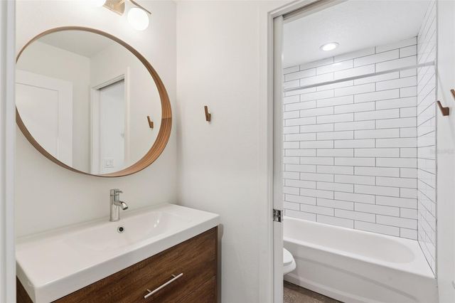 2045 WASHINGTON AVENUE, Sanford, FL 32771