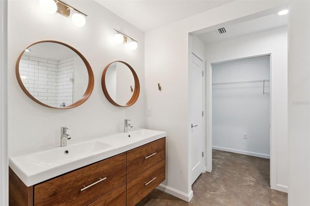 2045 WASHINGTON AVENUE, Sanford, FL 32771