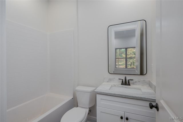 17 Oaklana, Tuscaloosa, AL 35406