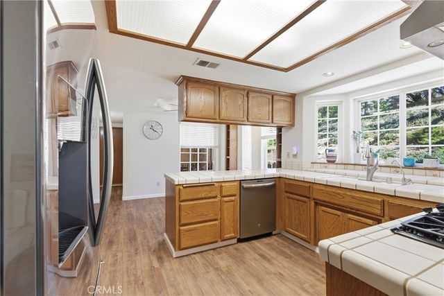 27100 Barkes Way, Tehachapi, CA 93561