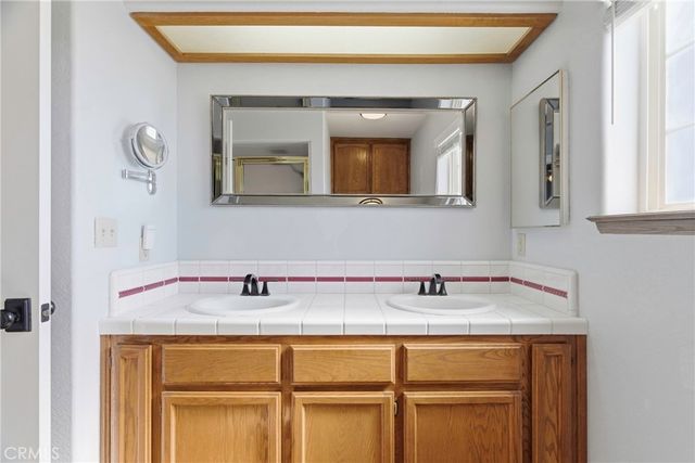 27100 Barkes Way, Tehachapi, CA 93561