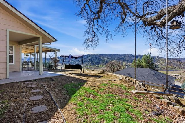 27100 Barkes Way, Tehachapi, CA 93561