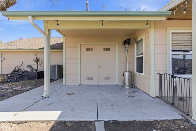 27100 Barkes Way, Tehachapi, CA 93561
