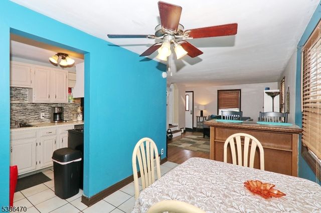 689 Crescent Dr, Bound Brook Boro, NJ 08805
