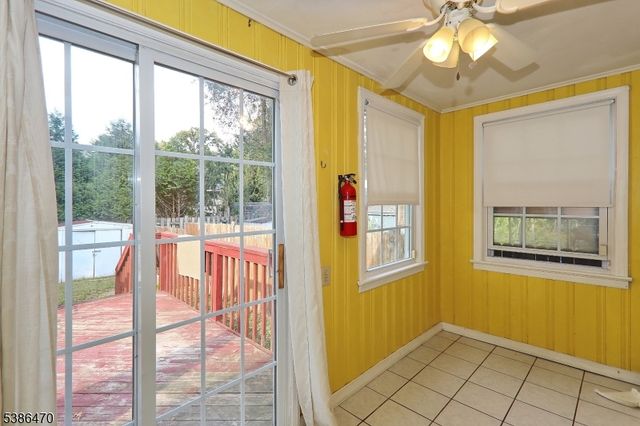 689 Crescent Dr, Bound Brook Boro, NJ 08805