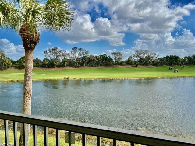 2290 Carrington CT 202, Naples, FL 34109