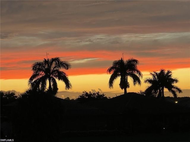 2290 Carrington CT 202, Naples, FL 34109
