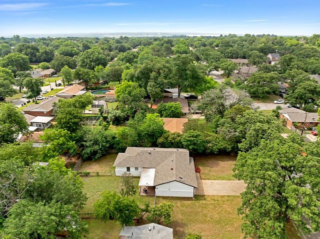 2409 Janice Lane, Fort Worth, TX 76112