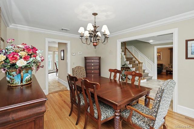 39 Tamara Court, Melville, NY 11747