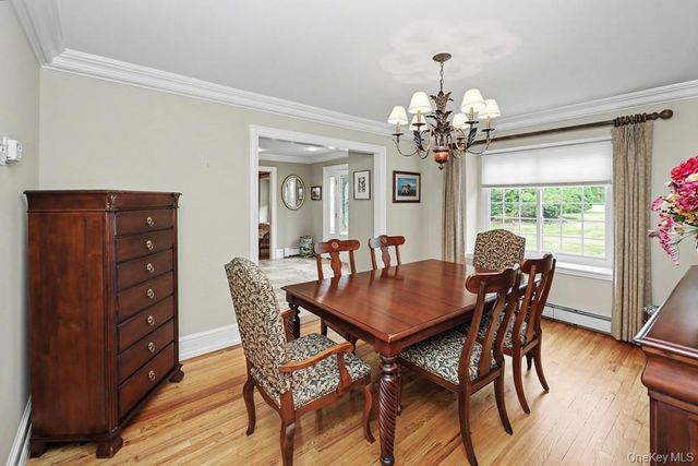 39 Tamara Court, Melville, NY 11747