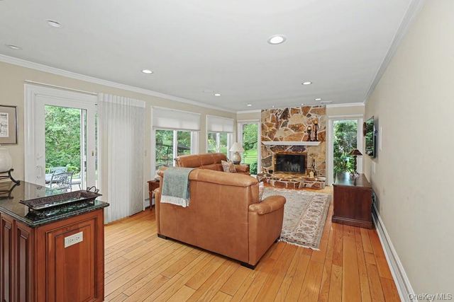 39 Tamara Court, Melville, NY 11747